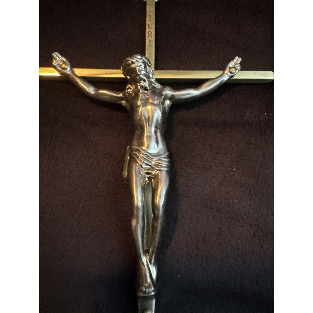 Vintage Metal Jesus on Cross Crucifix Wall‎ Art Hanging Religious 8.5"x4.5" INRI - Picture 5 of 10